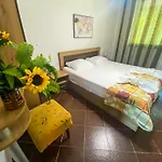 Yana *