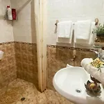 Yana 公寓