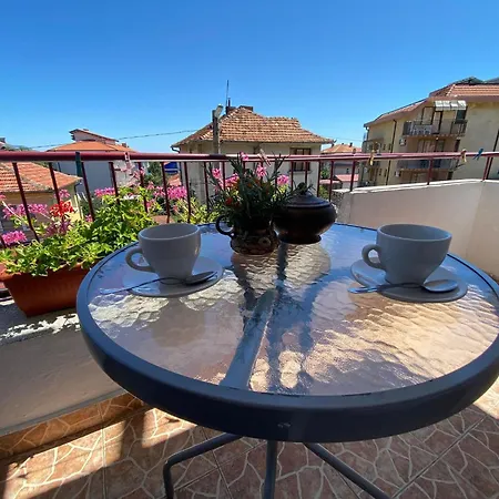 Διαμέρισμα Yana