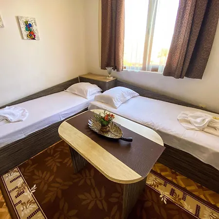 Yana Apartment