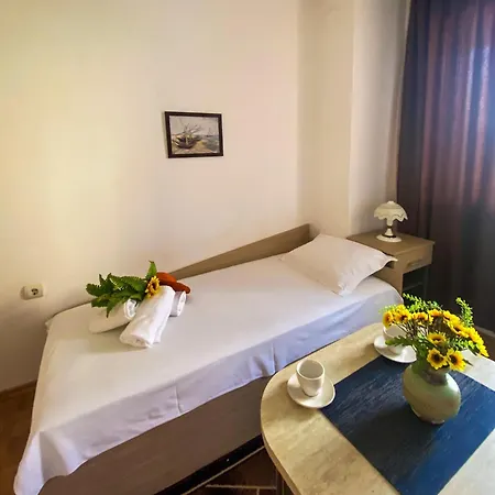 Apartament Yana